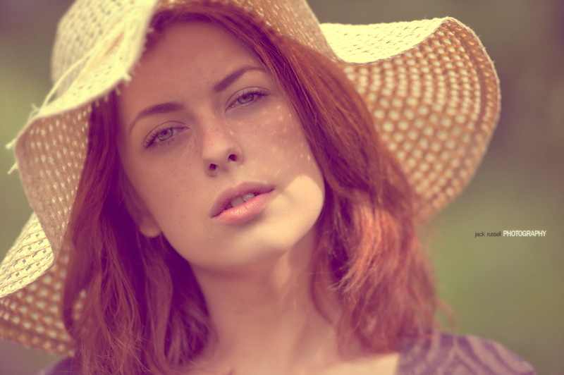 face, one person, adult, women, clothing, fashion, close-up, looking at camera, teenager, front view, long hair, beautiful people, hairstyle, human face