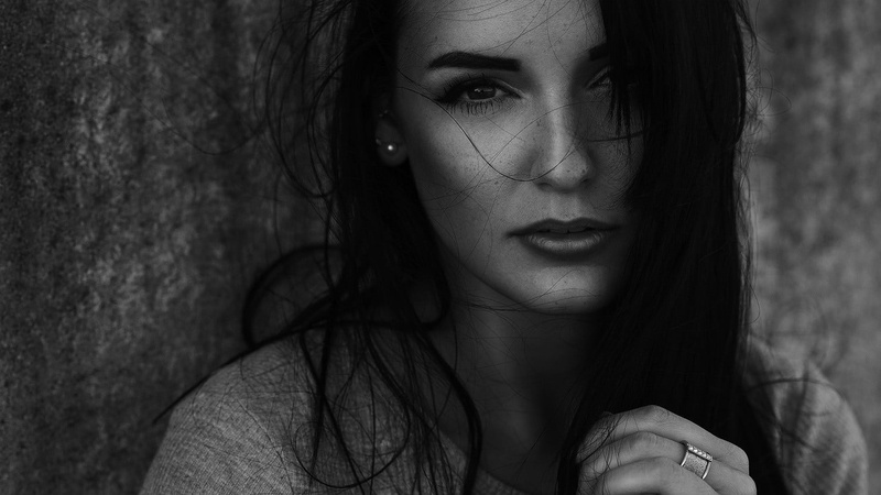 looking at viewer, human face, young women, young adult, lifestyles, 720P, women, body part, brunette, model, beautiful woman, portrait, one person, rings