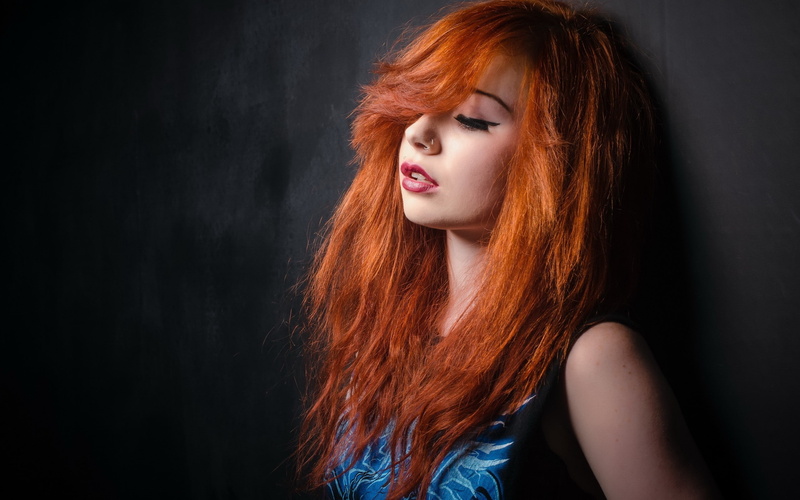 nose rings, 2K, redhead, face, lips, Ariel Rebel, women, simple background, model, eyes, long hair, pierced nose, closed eyes, blue clothes