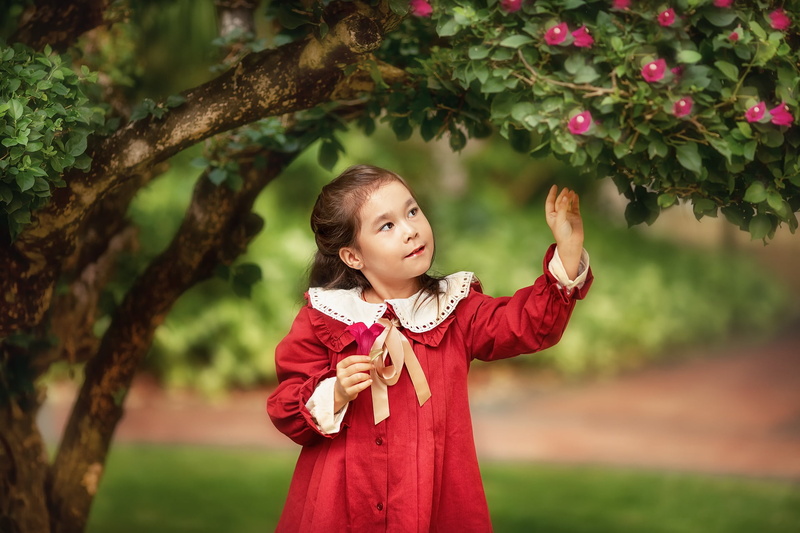 leaves, dress, tree, flowers, nature, child, girl, Anastasia Barmina, 1080P