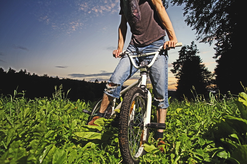 nature, bicycle, tasks, pedal, cycling, one man only, wheels, extremely, activity, sunlight, leisure activity, rural scene, land, male, outdoors, jeans