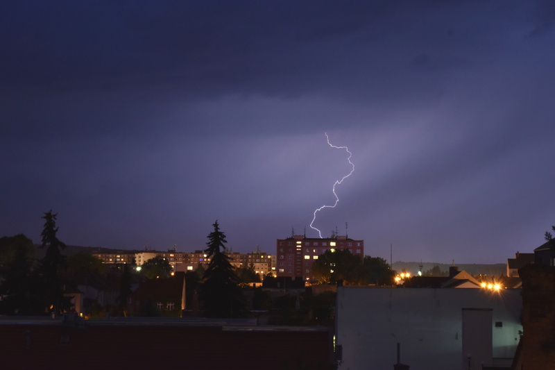 thunderstorm, nature, illuminated, city, architecture, power in nature, forked lightning, cloud - sky, dramatic sky, building exterior, building, light