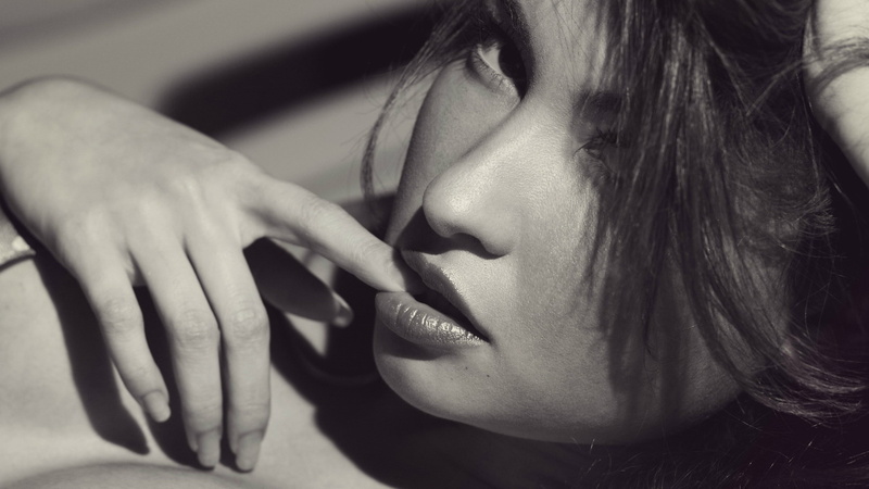 biting finger, women, model, monochrome, face, 2K, sensual gaze