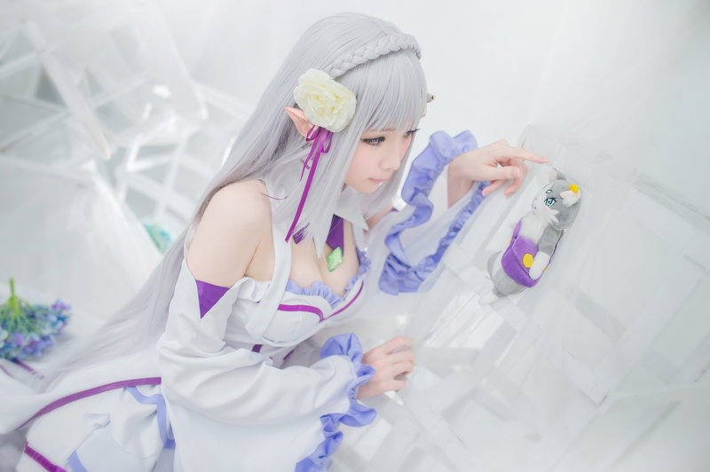 outfit, style, blonde, girl, pose, shoulders, interior, room, young, cutie, gentle, image, costume, hands, flower, 1080P, cosplay, look, elf, white, hairstyle