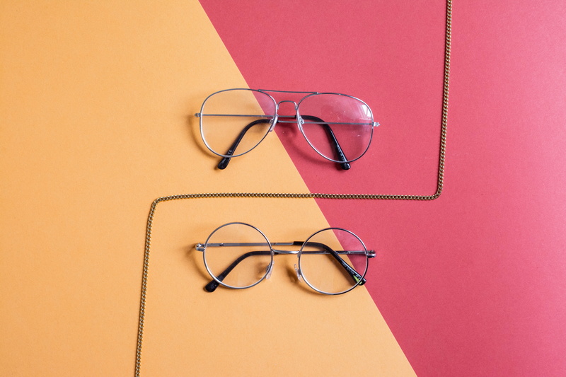 necklace, red, two, reading glasses, 5K, colored background, glasses, indoors, lens, wear, directly above, eyeglasses, optometrist, simplicity, design