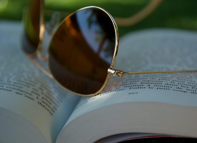 jewelry, small group of objects, Sunglasses, paper, glasses, open, Protection, reading, glass - material, focus on foreground, magnifying glass, selective focus