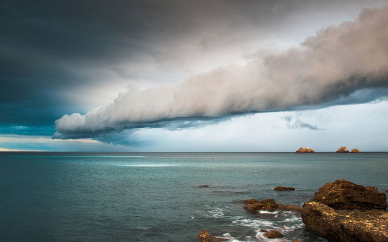 tranquility, storm, rock, beauty in nature, body, sky, outdoors, horizon over water, no people, motion, power in nature, painting, environment, water, white
