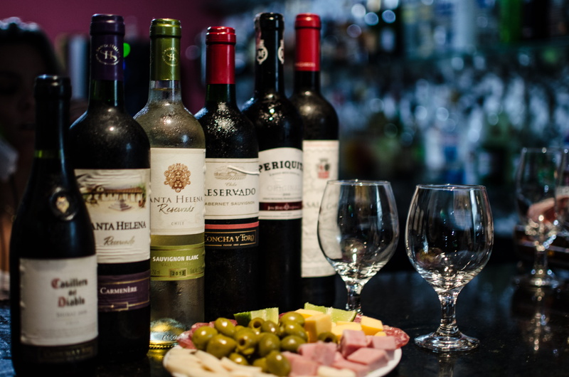 alcohol, variation, bottle, no people, refreshment, 4K, brand, glass, bar counter, winetasting, table, Cheeses, assorted, food and drink, Wine, wine bottle