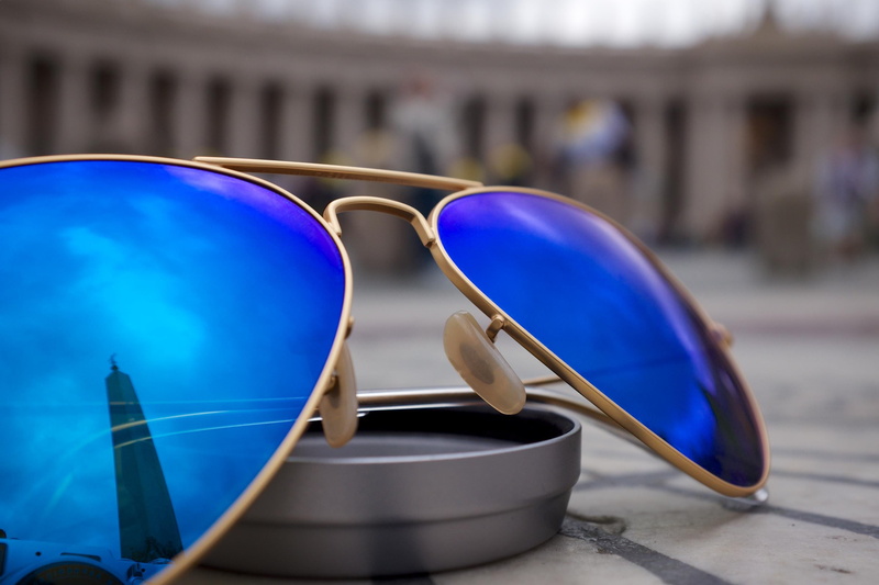 case, glasses, blue, close-up, architecture, focus on foreground, sunglasses, city life, selective, tourism, photo, no people, aviator, travel destinations