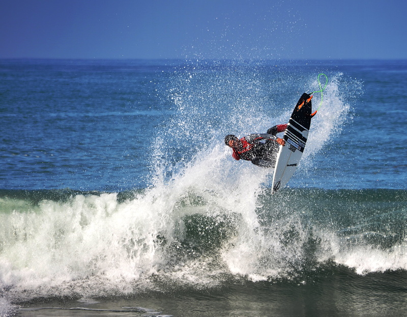 surfboard, lower, air, men, surf, NIKKOR, nikon  d5100, sport, DX, pro, ocean  beach, hurley, sea, surfing, no idea, daytime, 2K, wsl, aerial, wave, extreme Sports