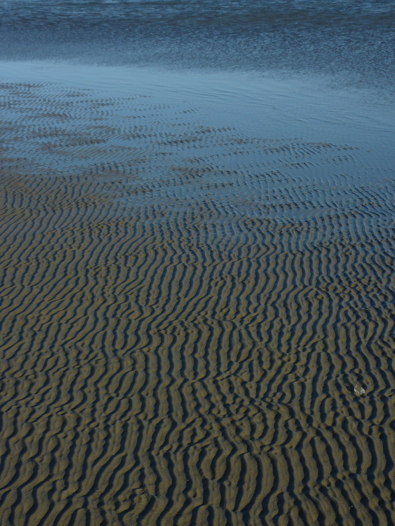 nature, tranquility, sand, tecture, surface, outdoors, full frame, environment, natural pattern, beauty in nature, wave pattern, day, backgrounds, scenics - nature