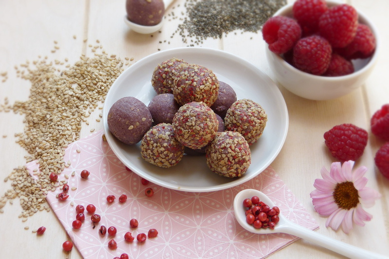 sesame, food and drink, sweet food, food, berry fruit, plate, lychee, self-made, bowl, fruit, benefit from, calories, healthy, freshness, sugar, nibble