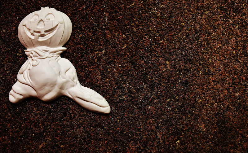 spirit, white, figure, ghost, nature, land, no people, single object, hand labor, statue, indoors, 5K, october, still life, unpainted, blank, cute, sculpture