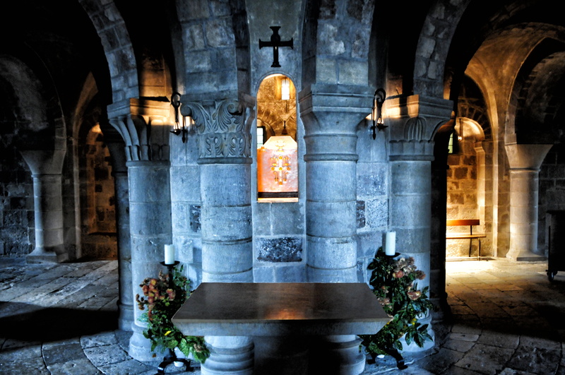 place of worship, germigny meadowsweet, old, religion, sculpture, arch, indoors, france, no people, human representation, architectural column, built structure