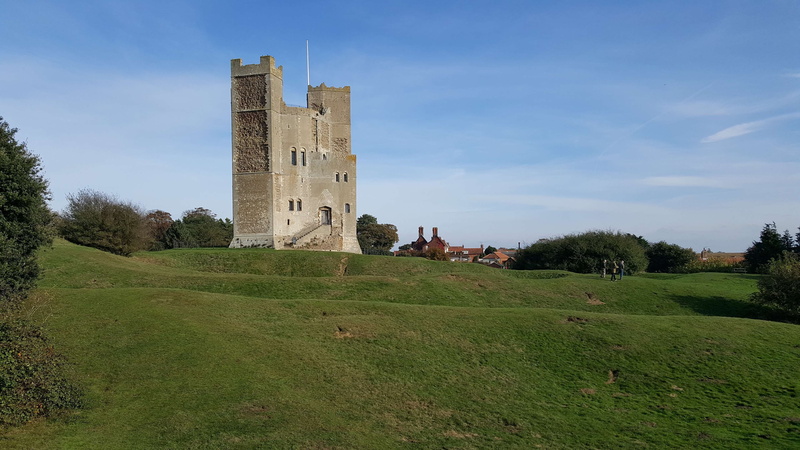 orford, 4K, land, english castle, winter, tower, plant, day, cloud - sky, architecture, sky, field, the past, no people, built structure, grass, england