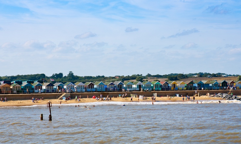 uk, seaside, crowd, 2K, nature, sand, seafront, water, land, beach, sea, southwold, leisure activity, architecture, beach huts, large group of people