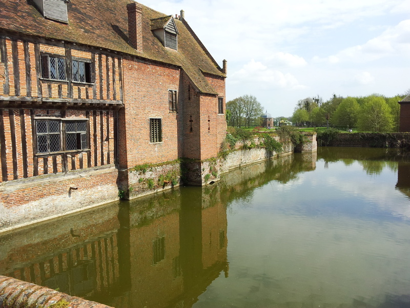 moat wall, residential district, waterfront, building exterior, 2K, moat, castle, building, suffolk, reflection, plant, day, window, lake, kentwell hall