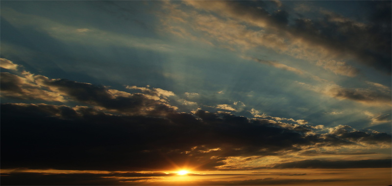no people, nature, 5K, meteorology, hot, dynamics, vitamin d3, high contrast, streaming, horizon, atmospheric mood, outdoors, blue, cloud - sky, beauty in nature