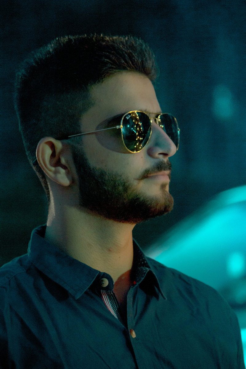 rayban, lifestyles, blue, leisure activity, lightsbokeh, shades, nabha road, blur, photography, focus on foreground, hd, real people, glasses
