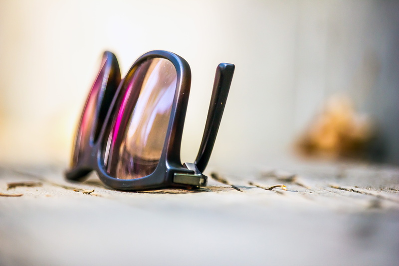 minimal, minimalismo, close-up, equipment, day, technology, metal, nature, minimalism, still life, selective focus, multi colored, focus on foreground