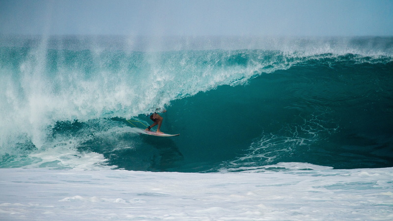 wet, body, 5K, surfing, active, sports equipment, motion, real people, day, extreme sports, men, waves, adventure, spray, aquatic sport, summer, ocean
