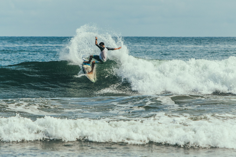 surf, outdoors, people, horizon, man, water, person, one Person, sea, lifestyles, kiteboarding, body, action, men, jumping, a body, skill, leisure activity