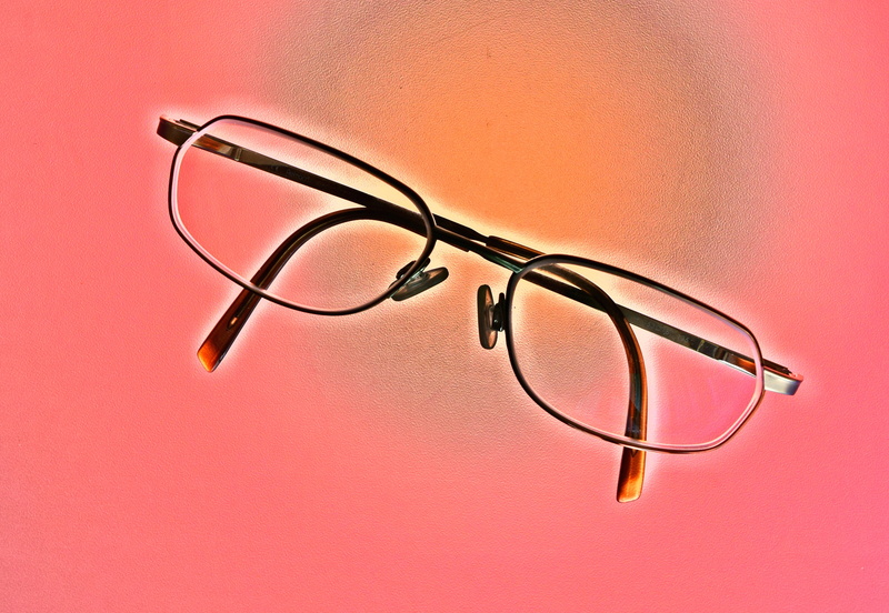 sehhilfe, indoors, eyeglasses, pink color, eyewear, no people, eyesight, colored background, close-up, red, table, 4K, multi colored, glasses, orange color