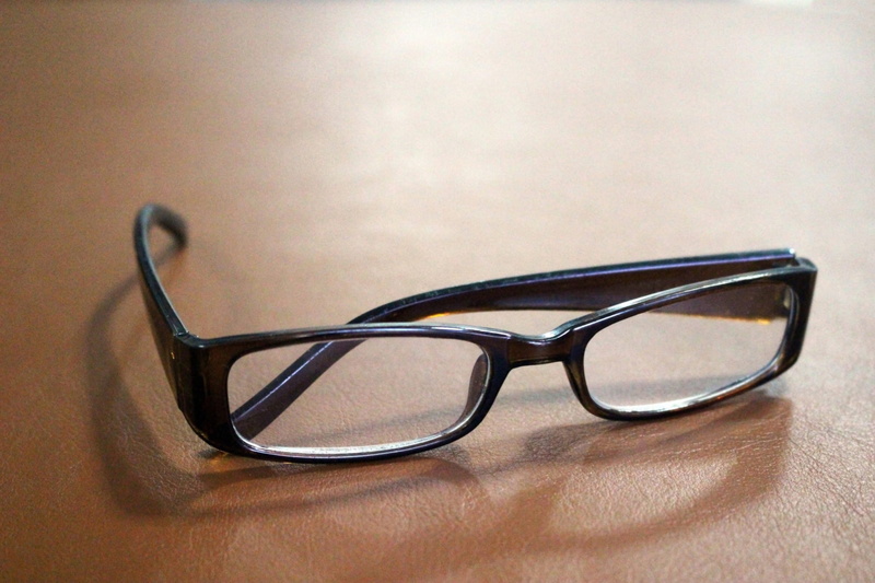 2K, studio shot, spectacles, sight, copy space, single object, no people, personal accessory, close-up, transparent, colored background, indoors, glasses
