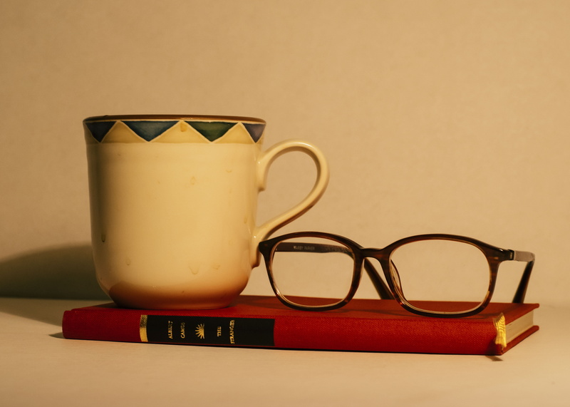 4K, table, chill, wayfarer, colored background, still life, frame, glasses, cup, eyeglasses, mug, coffee, copy space, no people, indoors, food, food and drink