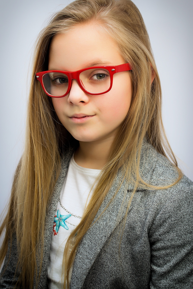 thinking, small child, fashion, portrait, eye, innocence, gray, wearing, young girl, woman, blond hair, hairstyle, wayfarer, young, one person, women, looking at camera