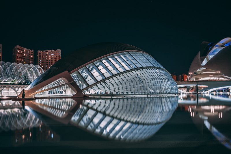 reflection, building exterior, roof, waterfront, nature, lighting, office building, architecture, city, travel, parliament, skyscraper, illuminated, sky