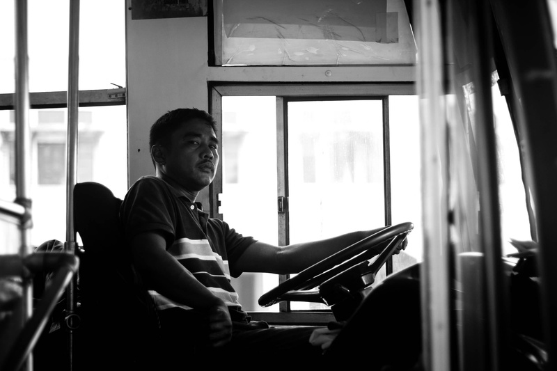 driving, seat, Driver, young men, looking away, men, sitting, side view, black and white, only men, casual clothing, piano, day, Busdriver, musician, lifestyles