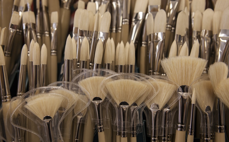 container, Blonde, oilpaint, spoon, large group of objects, indoors, close-up, abundance, Macro, 5K, Paint, kitchen utensil, hanging, household equipment