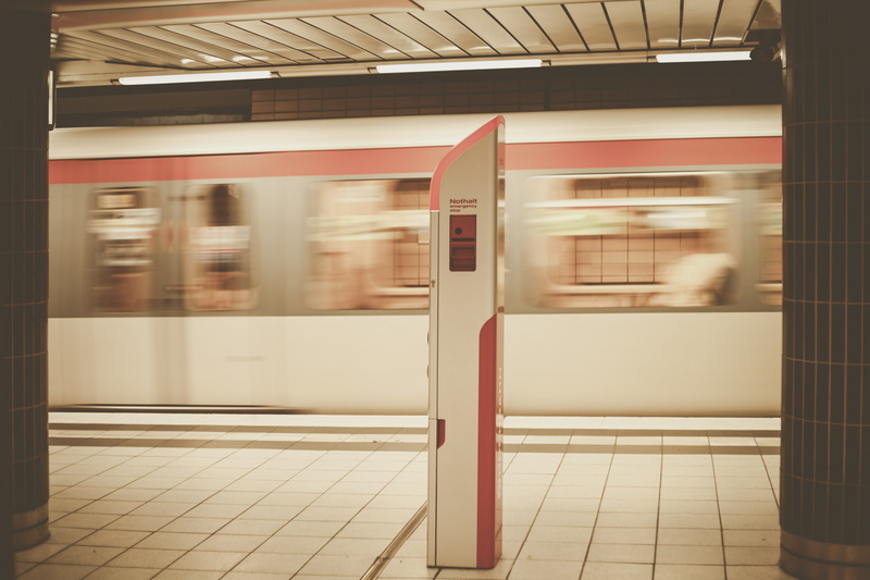 transportation, handrail, 2K, bumper, door, flooring, on the move, railroad car, station, sports car, vehicle, railing, blurred motion, train, sliding door
