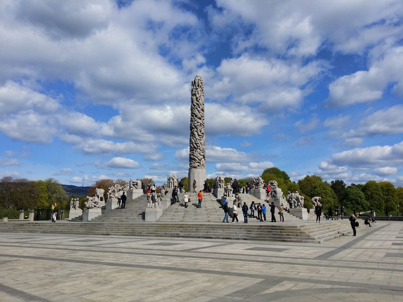 memorial, gray, the past, sky, incidental people, art, 4K, cloud - sky, architectural column, plant, concrete, oslo, large group of people, nature, monument