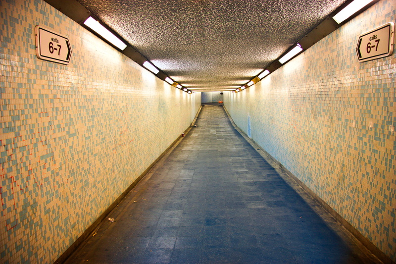 footpath, flooring, vanishing point, empty, walkway, subway, underground, long, built structure, 2K, indoors, the way forward, illuminated, underpass