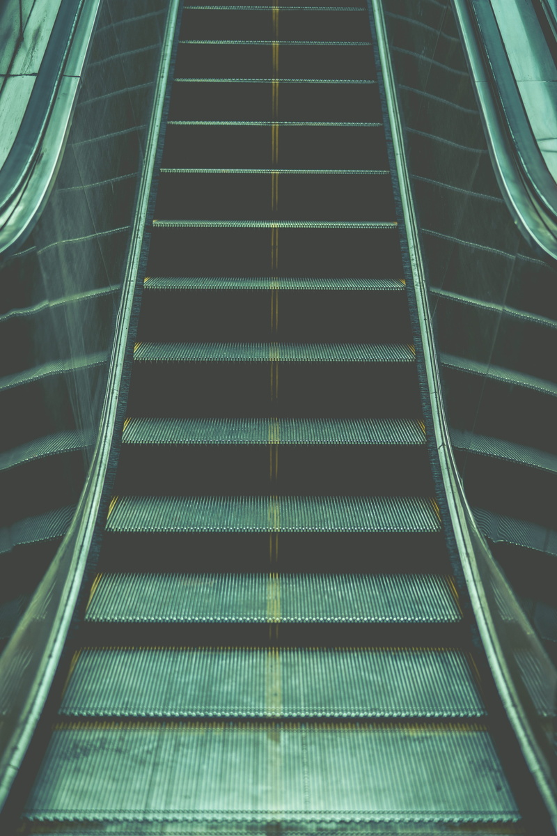 escalator, railing, metal, high angle view, photo, stair, walkway, central secretariat metro station, convenience, staircase, india, built structure, day