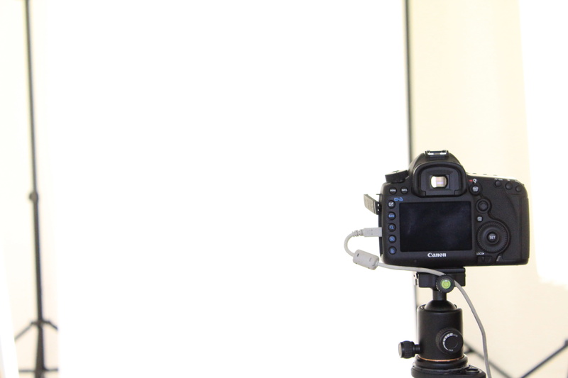 digital camera, canon, photo, tripod, copy space, screen, strap, equipment, technology, close-up, electronics, photographing, slr camera, arts culture and entertainment