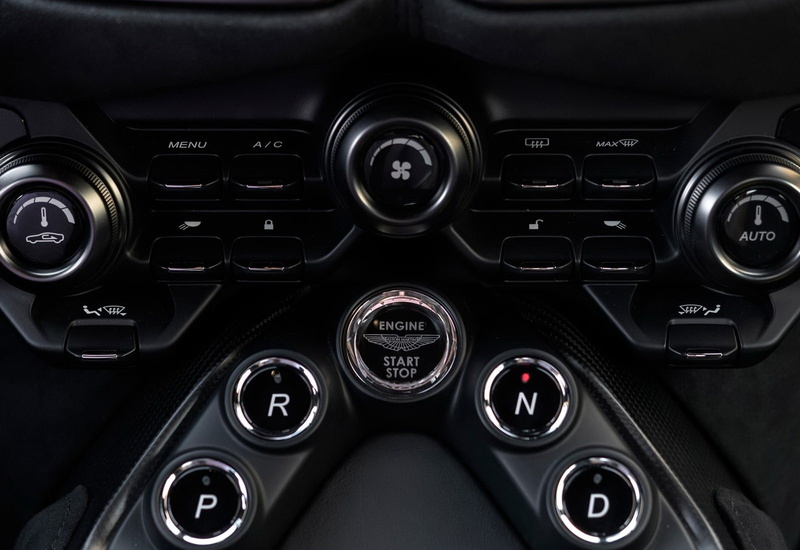 car interior, close-up, vantage, number, backgrounds, circle, 720P, silver colored, martin, technology, luxury, indoors, silver, land vehicle, full frame