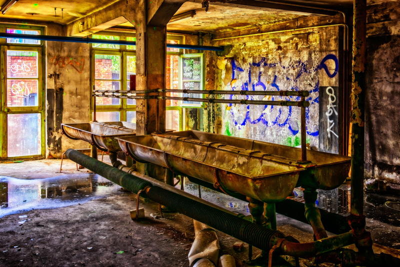 wood - material, body care, pforphoto, factory, pet, wash hands, 5K, industry, decline, absence, messy, abandoned places, sanitary, empty, built structure