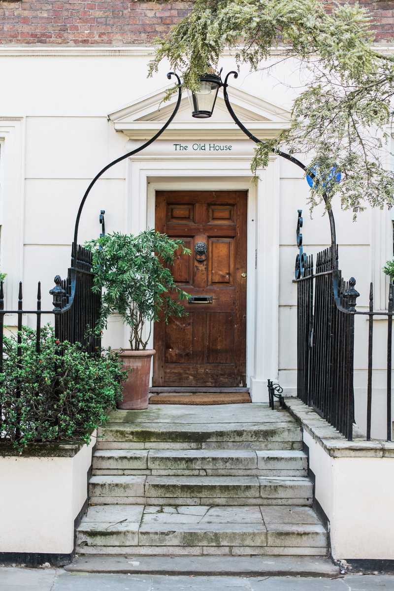 staircase, growth, door, 5K, residential district, house, building exterior, home, architecture, no people, building, railing, tree, outdoors, flush, steps and staircases