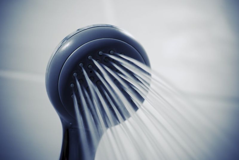 day, focus on foreground, indoors, electricity, washstand, opened, close-up, extreme close-up, motion, refreshing, hygiene, studio shot, metal, washing