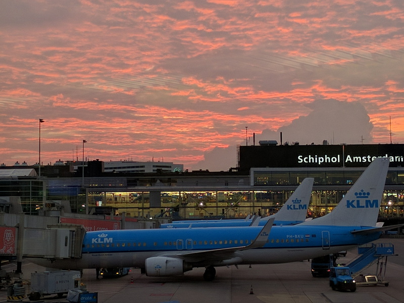nature, business, airplane, outdoors, side view, stationary, travel, 4K, air vehicle, airport, airport terminal, dusk, building exterior, transportation