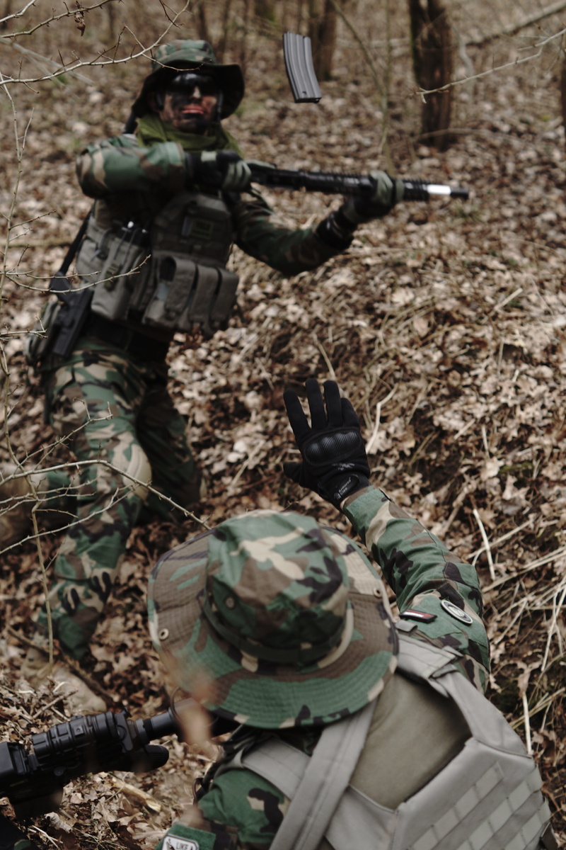 5K, special forces, weapon, team, conflict, day, protection, uniform, clothing, war, camouflage clothing, gun, security, military, aggression, commando