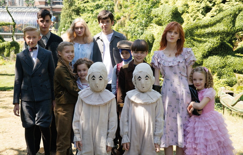 women, Asa Butterfield, childhood, group, Lauren McCrostie, females, Hayden Keeler-Stone, Milo Parker, daughter, standing, medium group of people, Cameron King