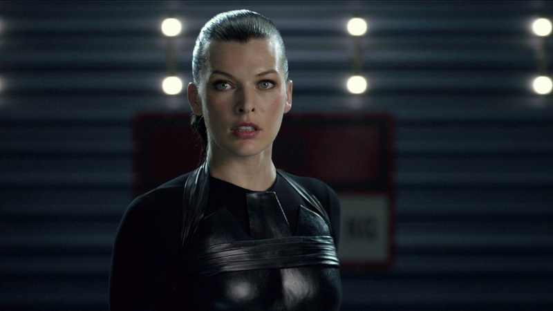 strength, resident evil afterlife, body part, adult, portrait, front view, vitality, one person, focus on foreground, looking at camera, gym, 1080P, sport