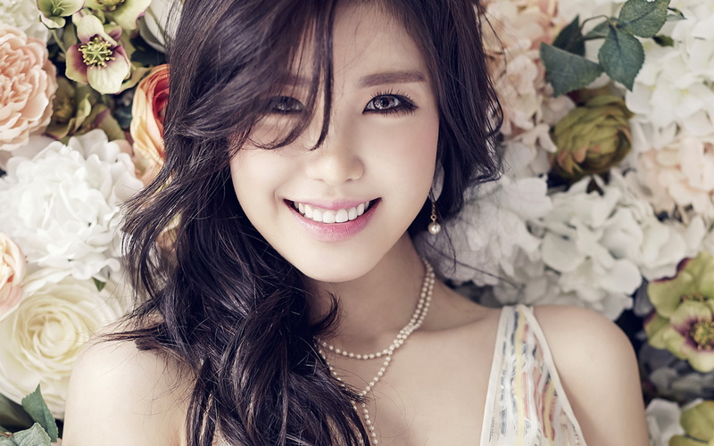 young adult, young women, women, plant, long hair, beautiful woman, flowering plant, looking at camera, 4K, hyosung, smiling, smile, beauty, girl, portrait