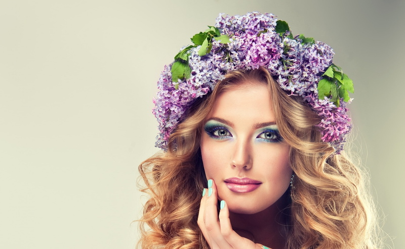 Flowers, front view, girl, portrait, headshot, body part, human face, studio shot, young adult, Blonde, headdress, petaled, Beautiful, hairstyle, Woman