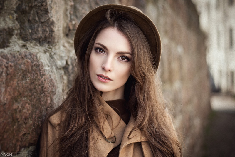 brown-eyed, bokeh, sweetheart, portrait, coat, Karina, beautiful, the beauty, wall, hat, brown hair, long-haired, 1080P, look, vintage, Karina Sunceva