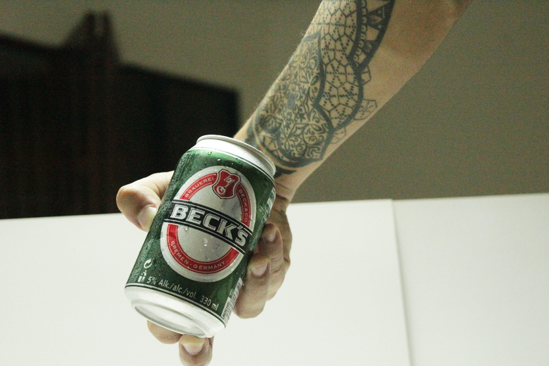 5K, alcohol, cold, finger, holding, human finger, human hand, beer bottle, can, mockup, representation, focus on foreground, western script, beer, coke